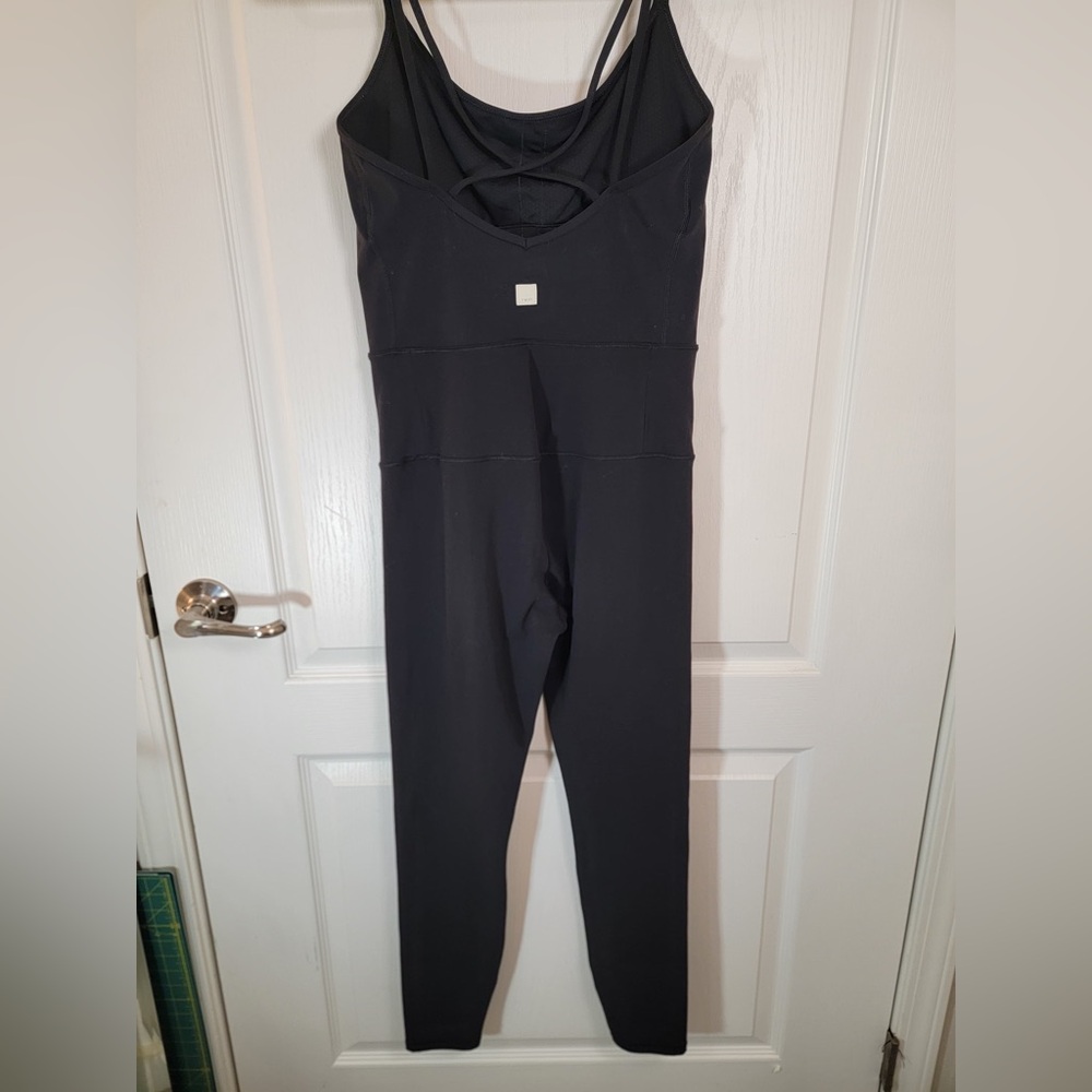 Vuori Mindset Jumpsuit•Open Back Performance Onesie•Black•FLAWLESS•Medium - Picture 6 of 15